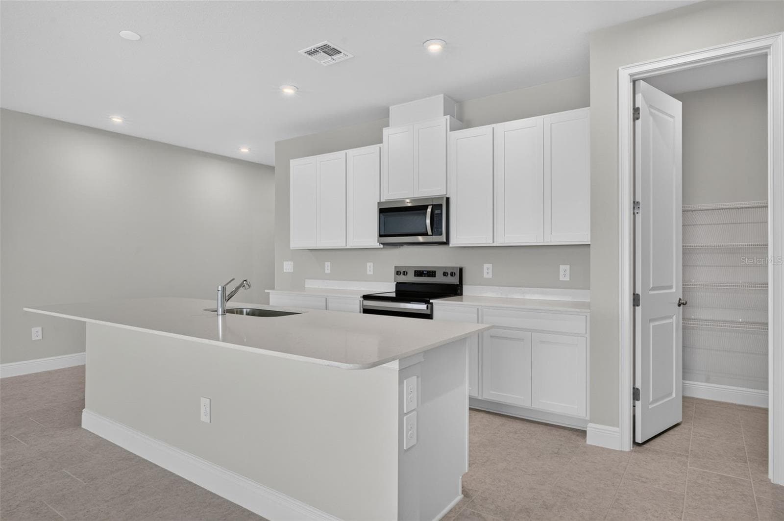 Single Family Residence at 5031 125TH AVE E, PARRISH, photo 6 of 36