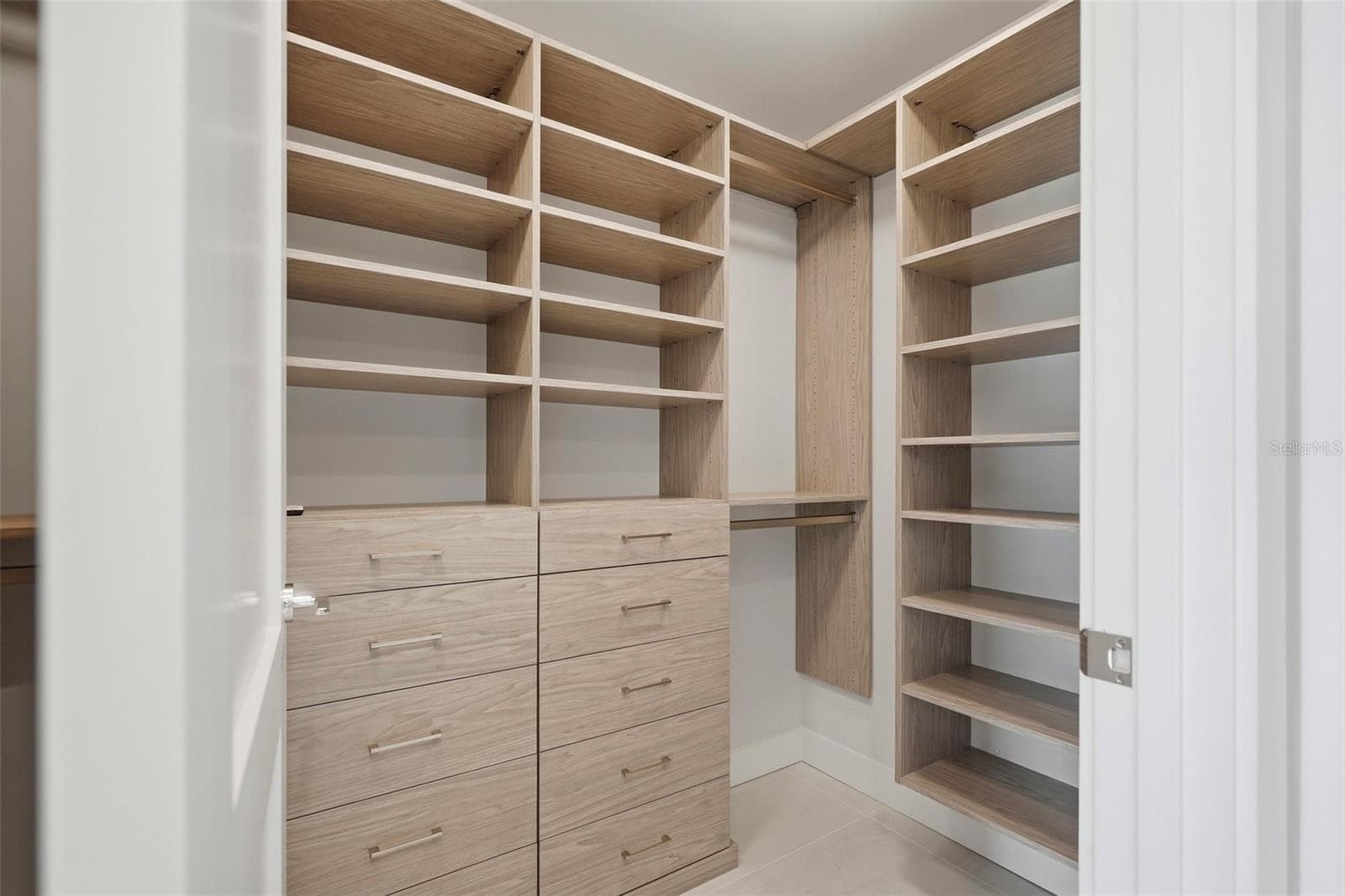 Dual Primary Closets with California Closets systems - 301 1ST ST S #1001, ST PETERSBURG