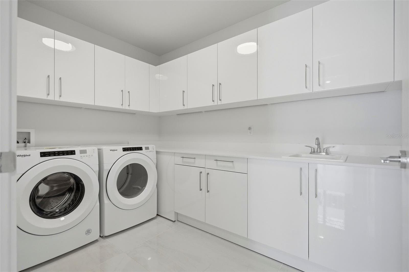 Private Laundry & Storage room - 301 1ST ST S #1001, ST PETERSBURG