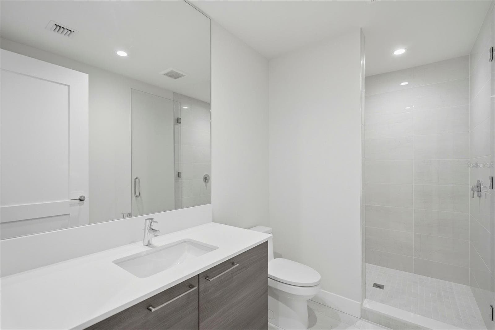 Bathroom 4 - 301 1ST ST S #1001, ST PETERSBURG