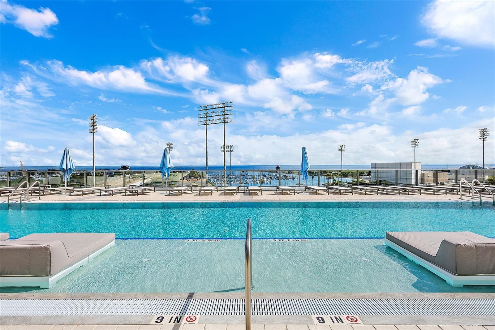 Resort Style Pool - 301 1ST ST S #1001, ST PETERSBURG