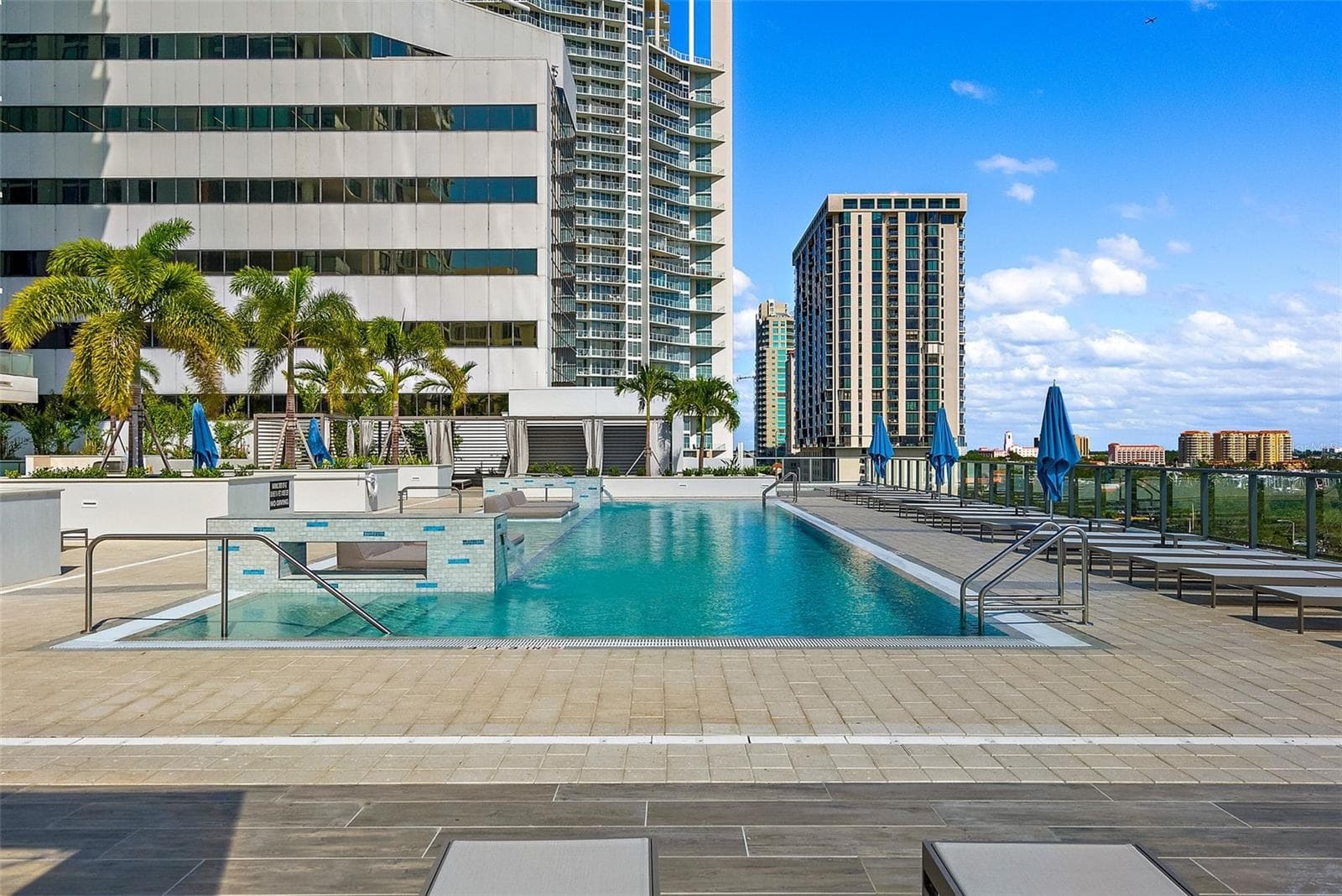 Resort Style Pool - 301 1ST ST S #1001, ST PETERSBURG