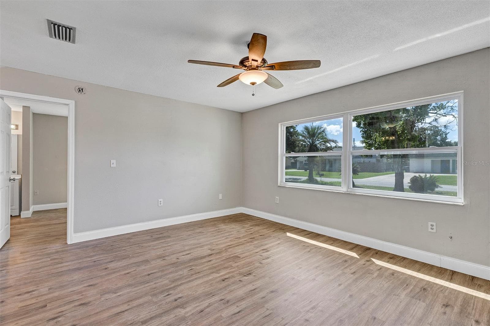 Single Family Residence at 415 CART CT, POINCIANA, photo 9 of 38