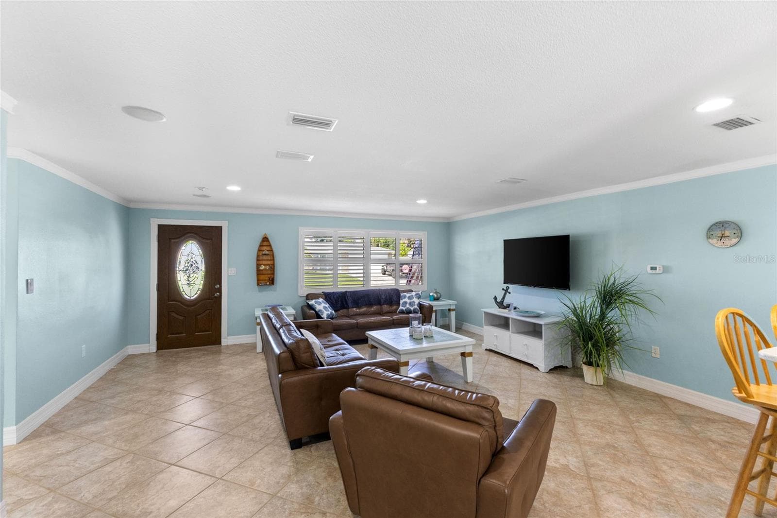 Single Family Residence at 2287 CAROLYN DR, DUNEDIN, photo 4 of 50