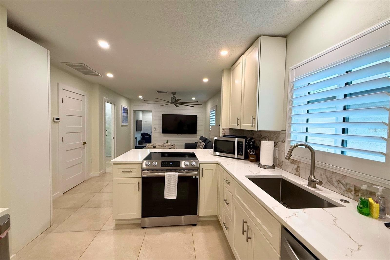 Office at 1670 STICKNEY POINT RD, SARASOTA, photo 18 of 21