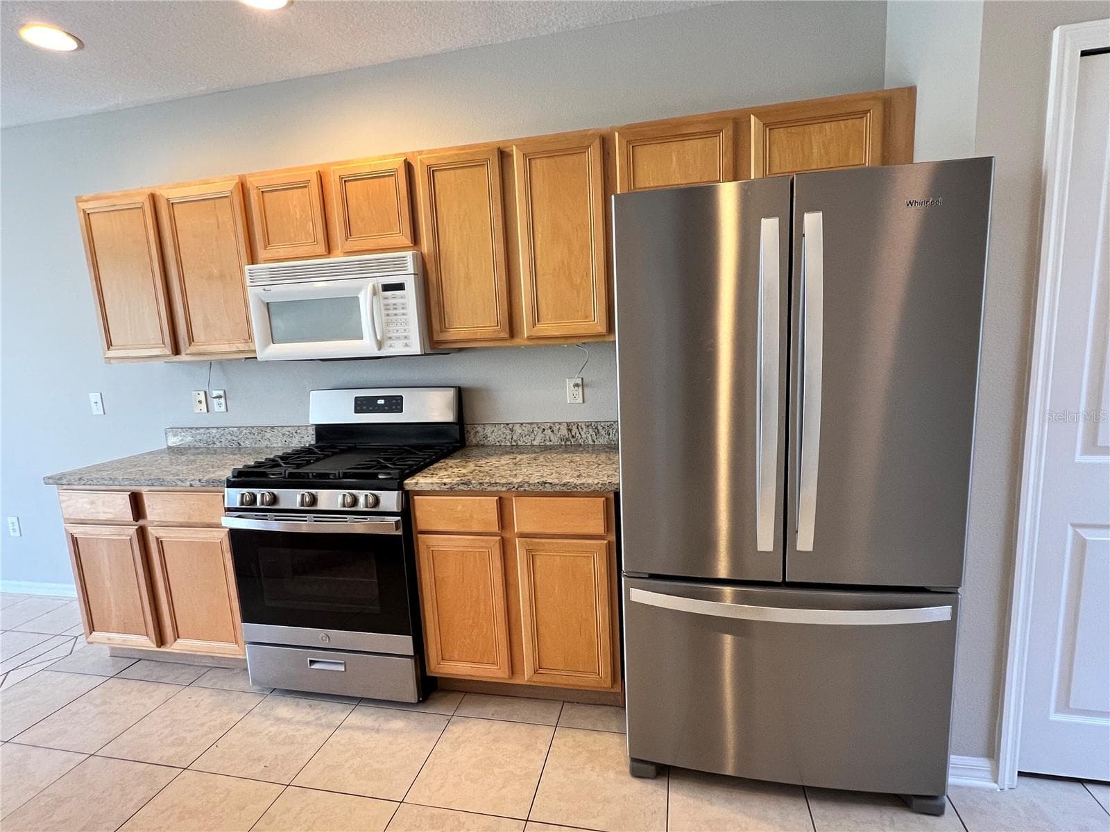 Townhouse at 10008 TATE LN, TAMPA, photo 3 of 19