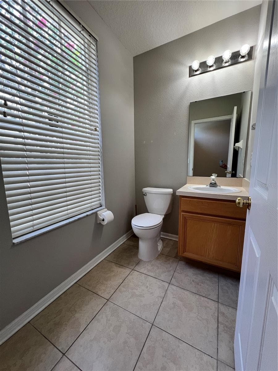 Townhouse at 10008 TATE LN, TAMPA, photo 7 of 19