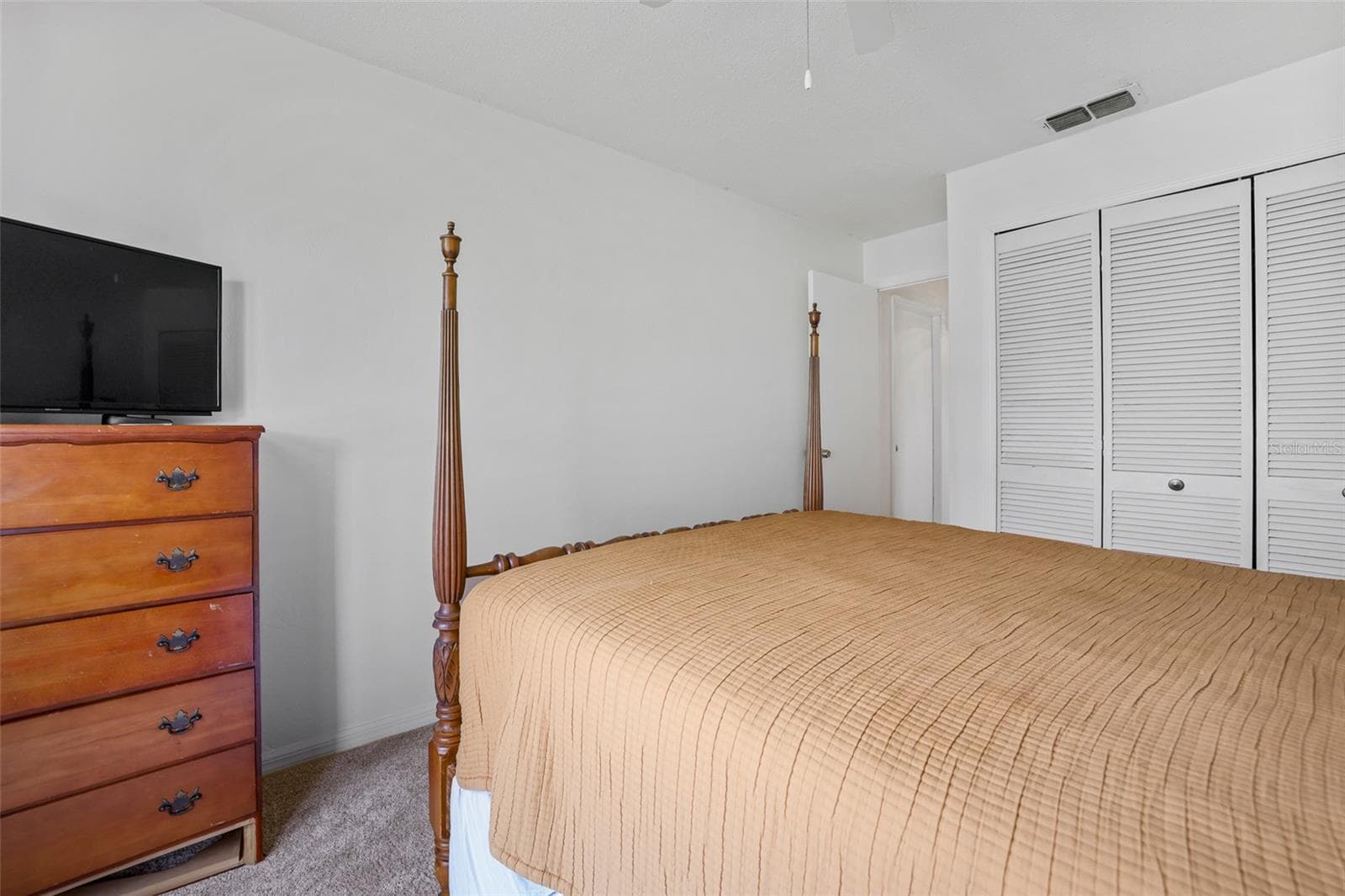 Guest Bedroom - 416 VILLAGE CT, EDGEWATER