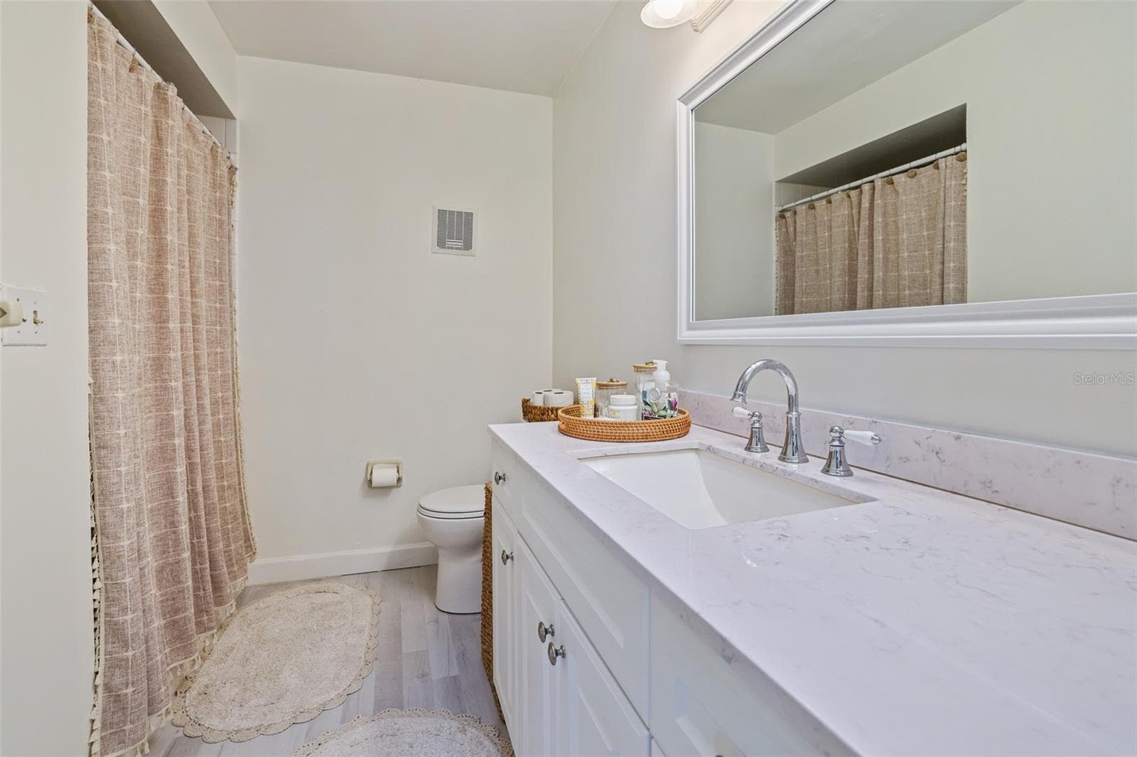 Primary En Suite Bath - 416 VILLAGE CT, EDGEWATER
