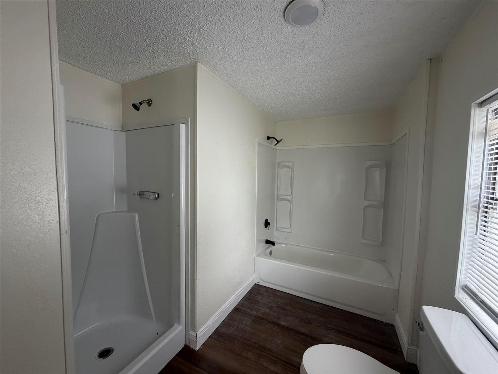 Manufactured Home at 3736 VALLEY FARM RD, LAKELAND, photo 11 of 19