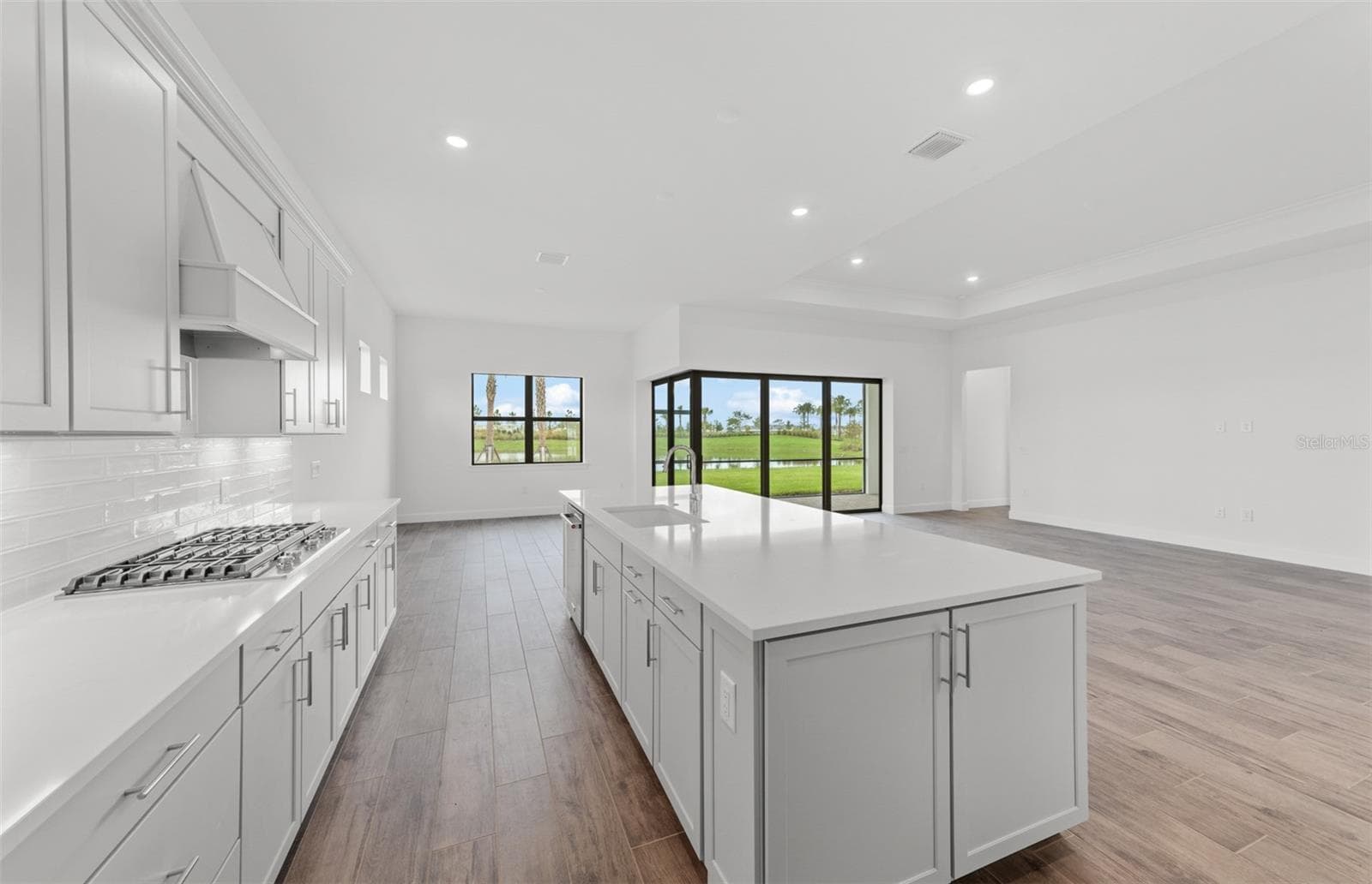 Photo depicts the actual home available for sale. - 5027 GOLDEN SHORE CT, LAKEWOOD RANCH