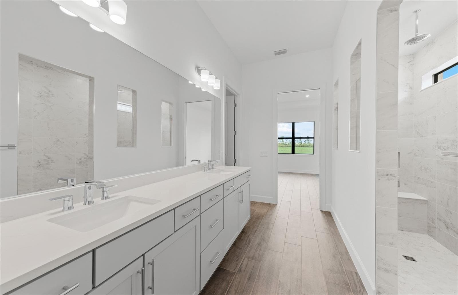 Photo depicts the actual home available for sale. - 5027 GOLDEN SHORE CT, LAKEWOOD RANCH