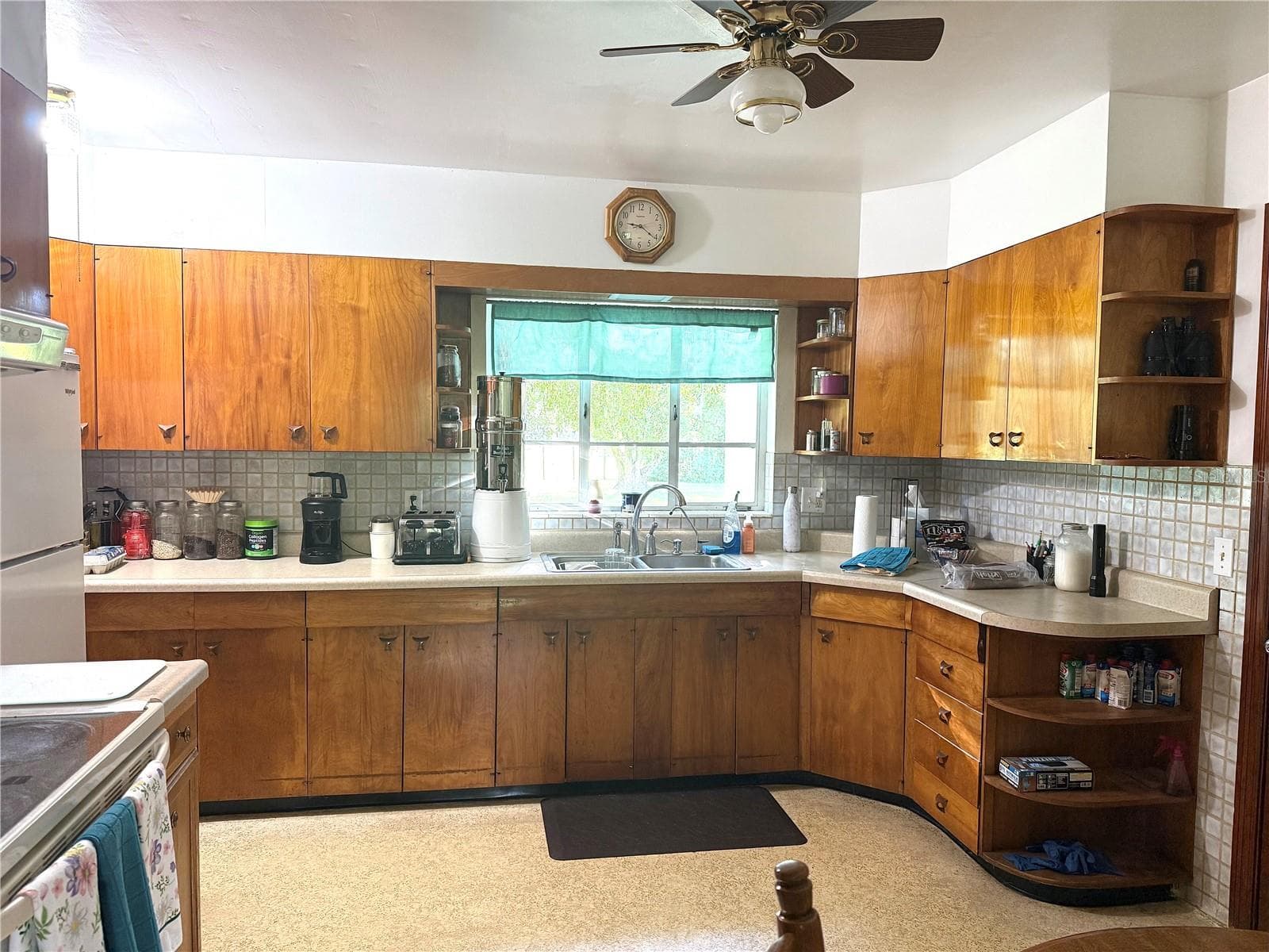 kitchen - 380 MOALE RD, BROOKSVILLE