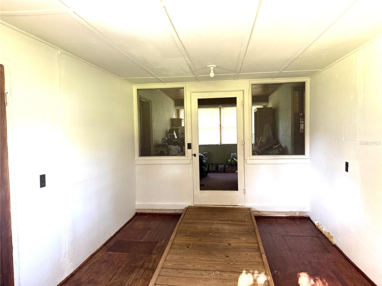 Single Family Residence at 380 MOALE RD, BROOKSVILLE, photo 18 of 73