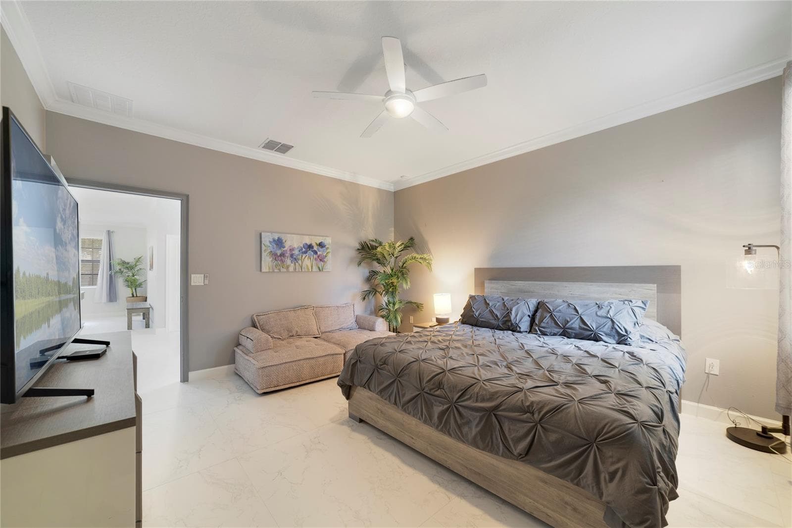 In-Law Suite Bedroom - 1456 MICKELSON CT, DAVENPORT