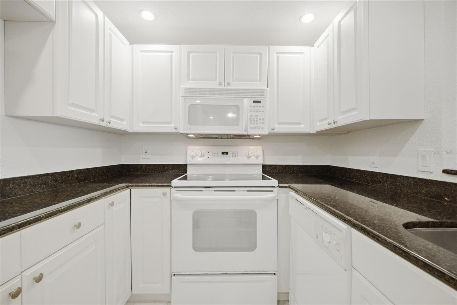 Condominium at 4141 BAYSHORE BLVD #604, TAMPA, photo 9 of 50