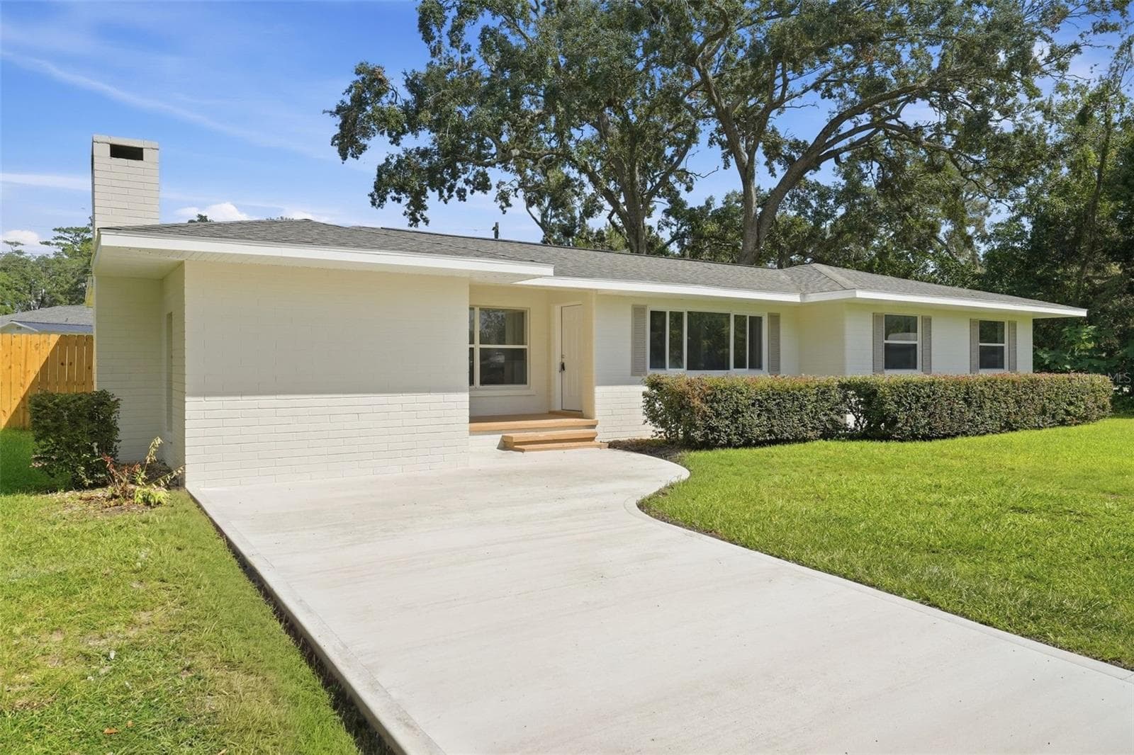 141 SE 33RD AVE