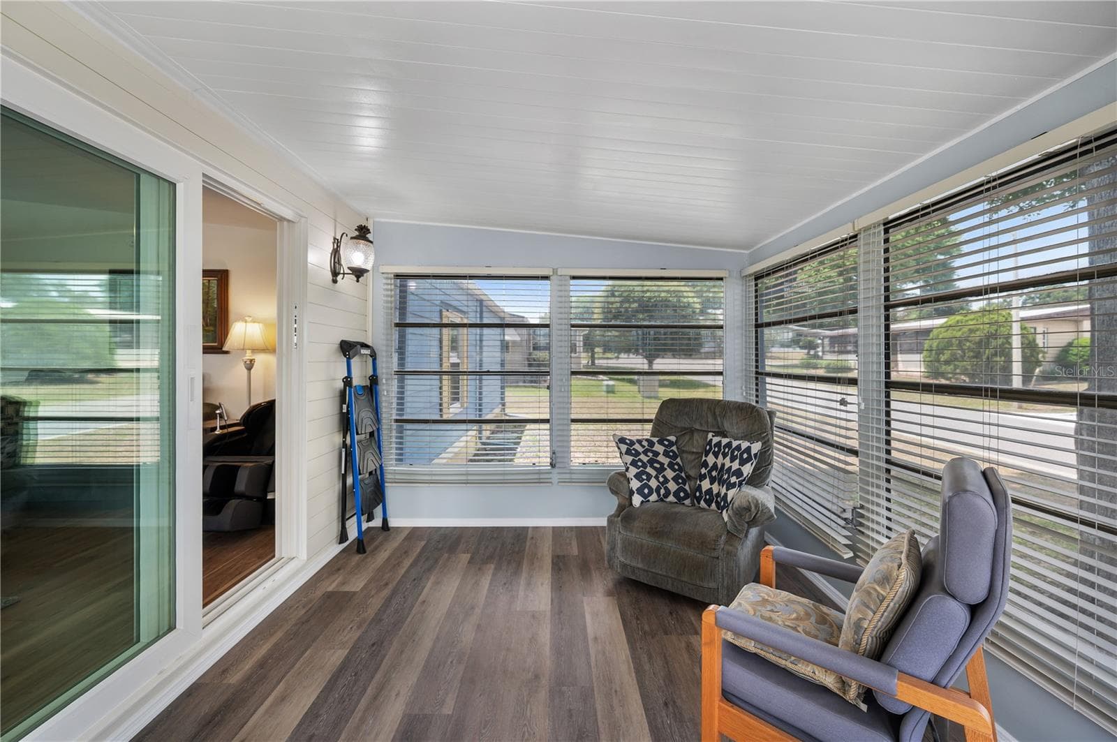 Florida Room - 1502 LONGBOW DR, LAKELAND