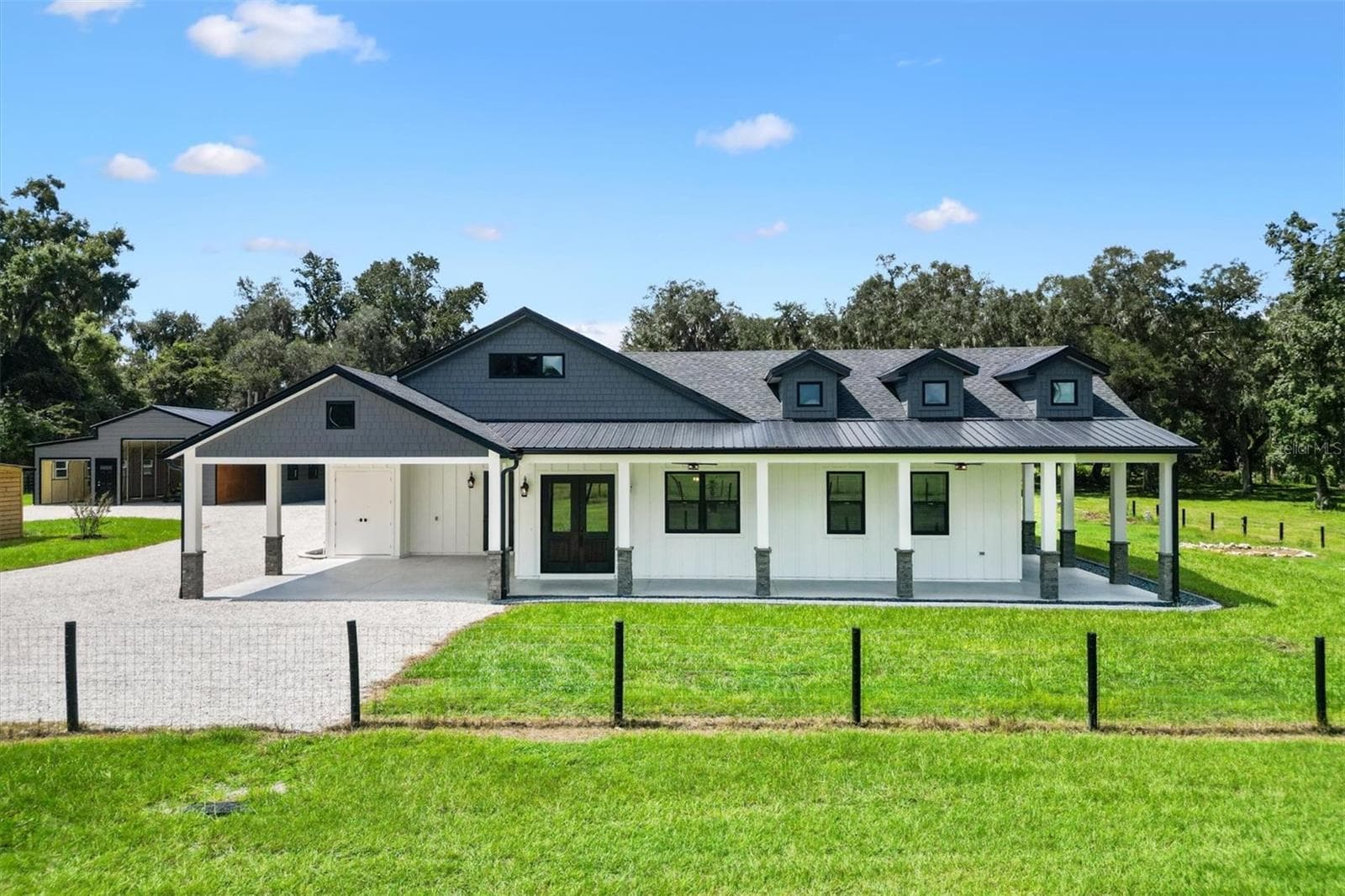 2540 NE 77TH RD