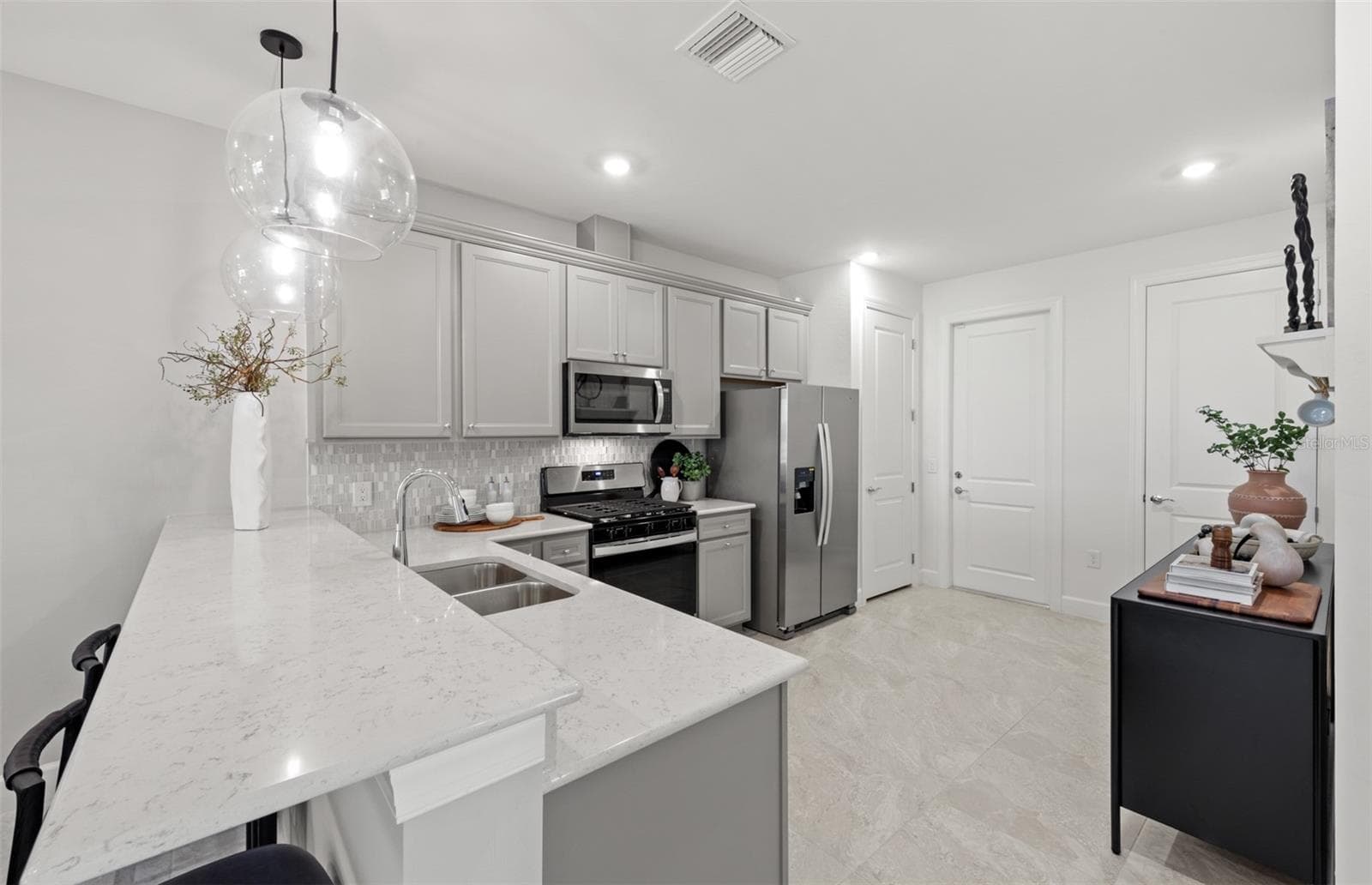 Photos are from staged model home. - 18734 INDIAN ROCK PL, LAKEWOOD RANCH