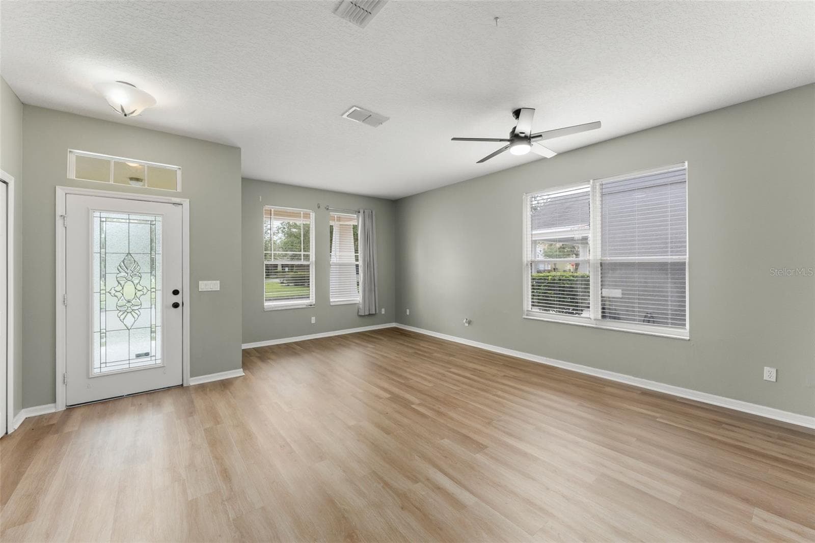 Living Room - 14127 SOUTHERN RED MAPLE DR, ORLANDO