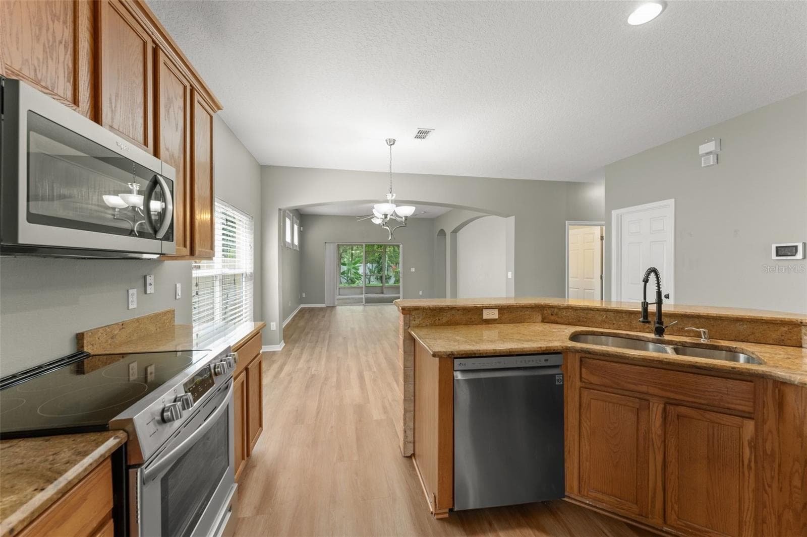 Kitchen - 14127 SOUTHERN RED MAPLE DR, ORLANDO