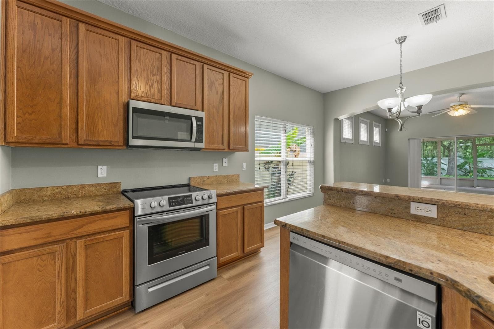 Kitchen - 14127 SOUTHERN RED MAPLE DR, ORLANDO