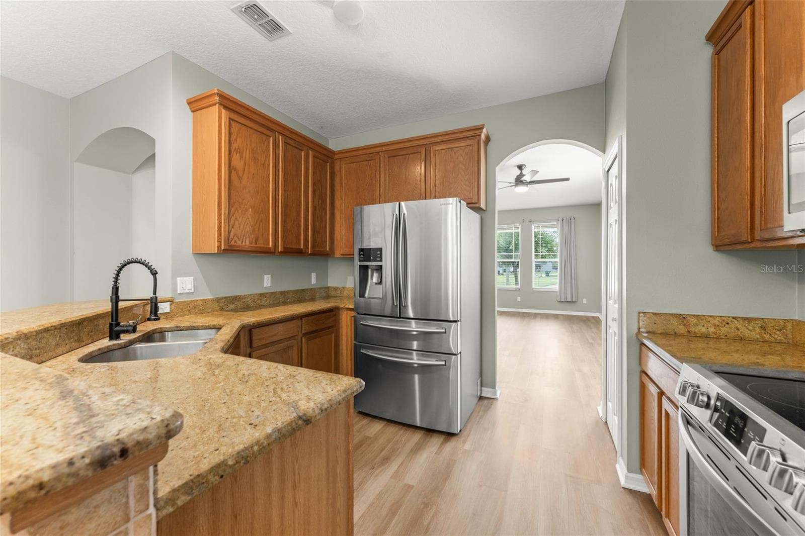 Kitchen - 14127 SOUTHERN RED MAPLE DR, ORLANDO