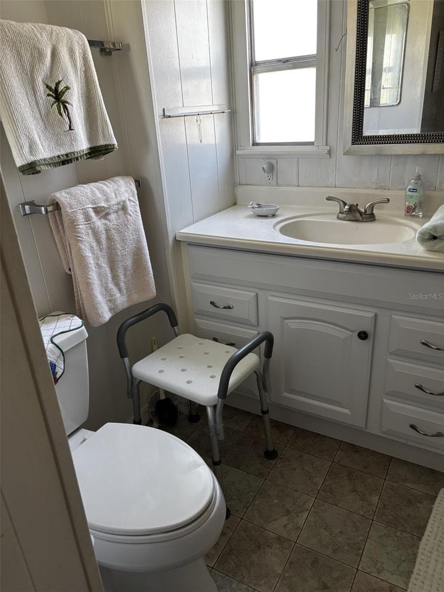 Manufactured Home at 116 ROMA RD, VENICE, photo 9 of 22