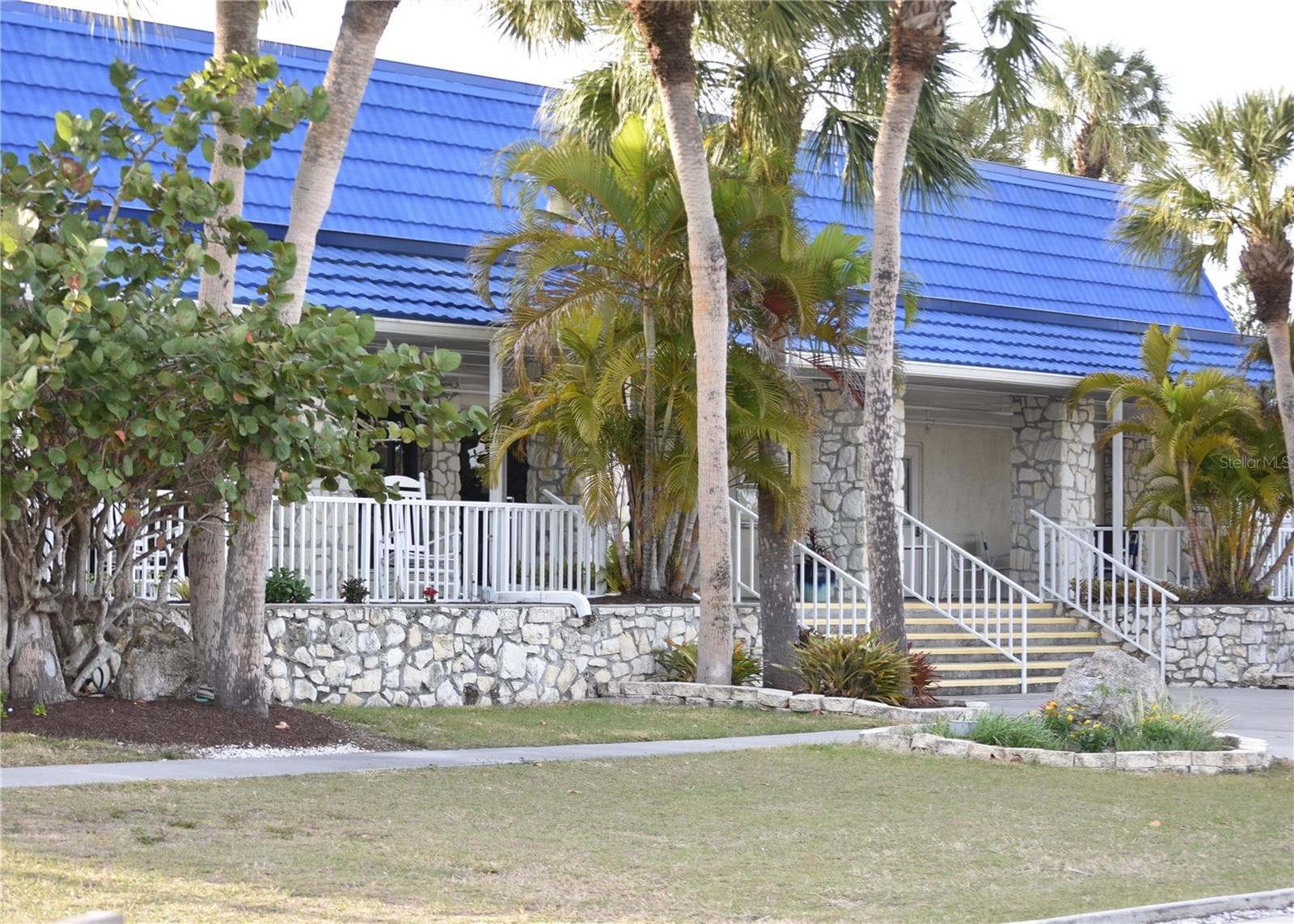 Manufactured Home at 116 ROMA RD, VENICE, photo 13 of 22