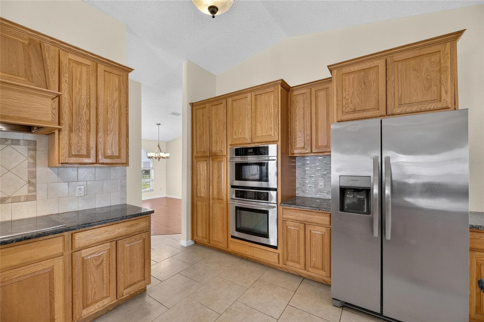 Single Family Residence at 4404 KENDAL CT, VALRICO, photo 3 of 91