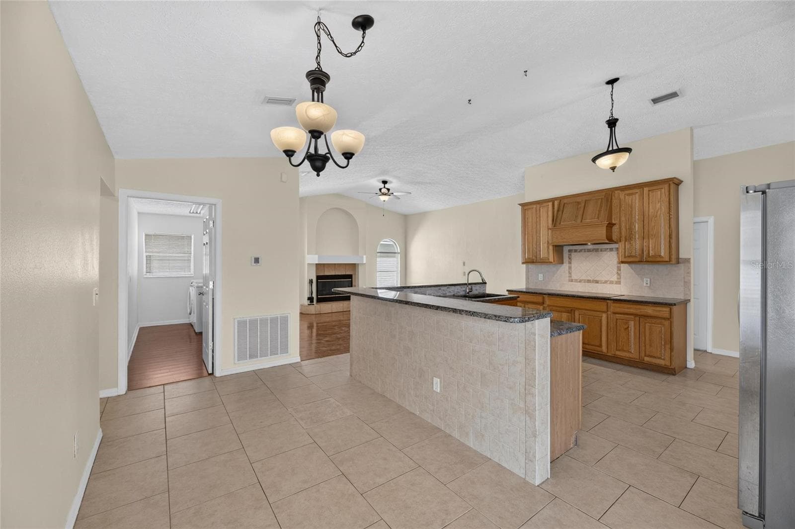 Single Family Residence at 4404 KENDAL CT, VALRICO, photo 11 of 91