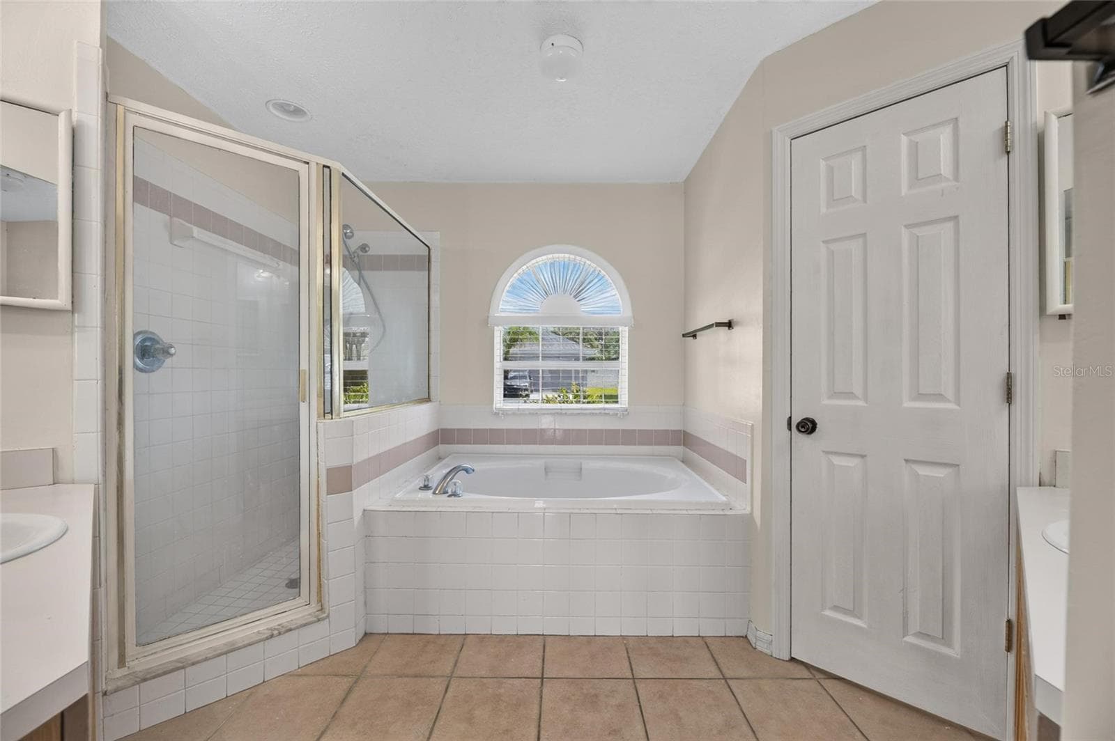 Single Family Residence at 4404 KENDAL CT, VALRICO, photo 19 of 91
