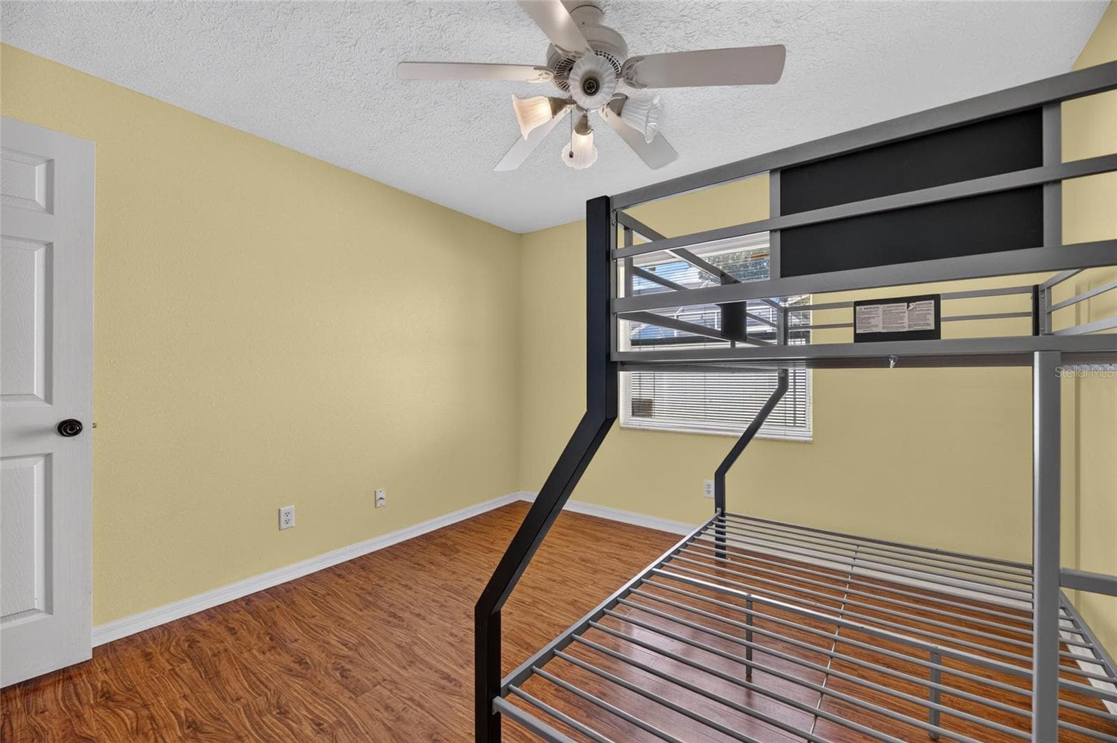 Single Family Residence at 4404 KENDAL CT, VALRICO, photo 48 of 91