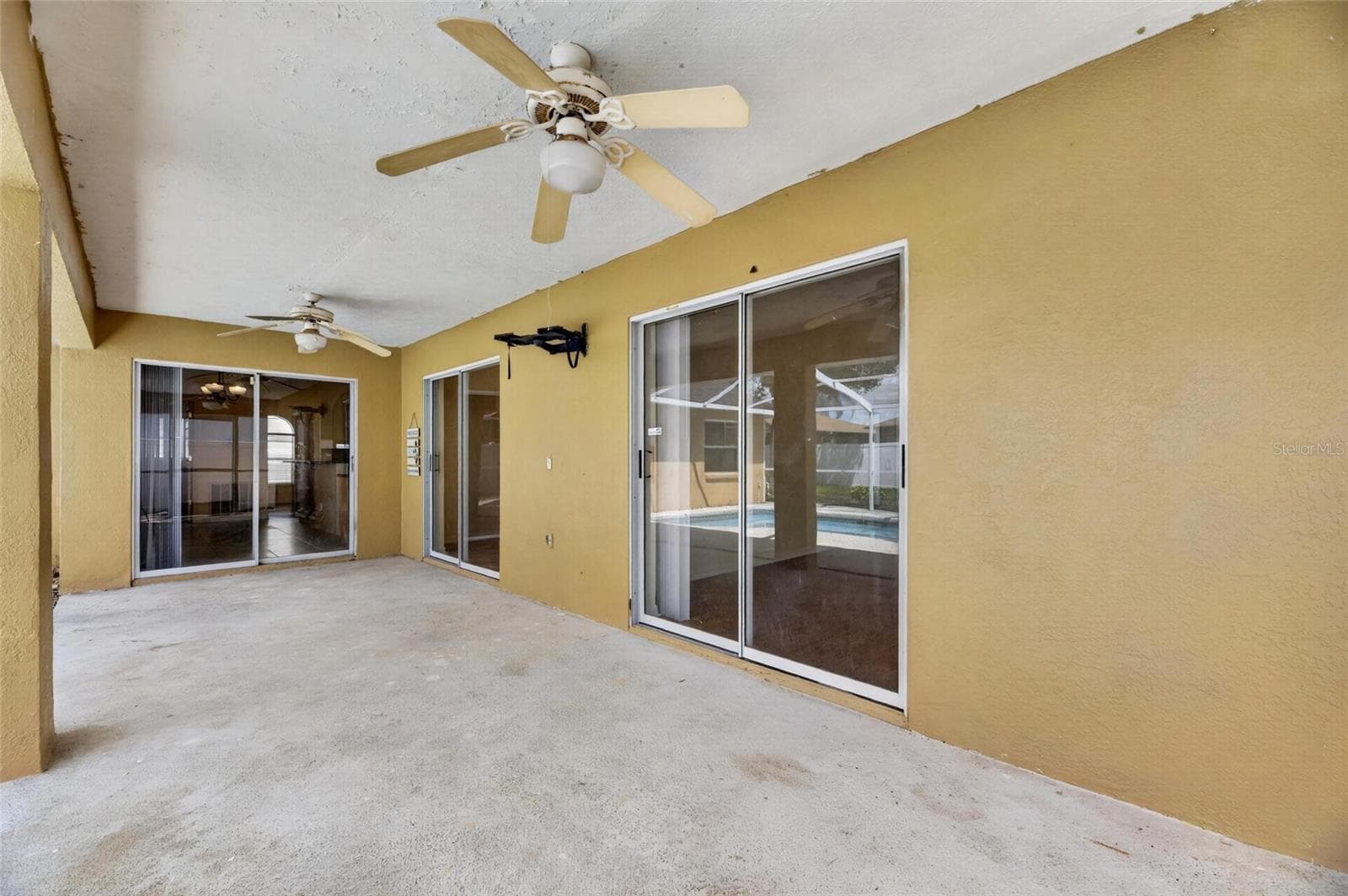 Single Family Residence at 4404 KENDAL CT, VALRICO, photo 57 of 91