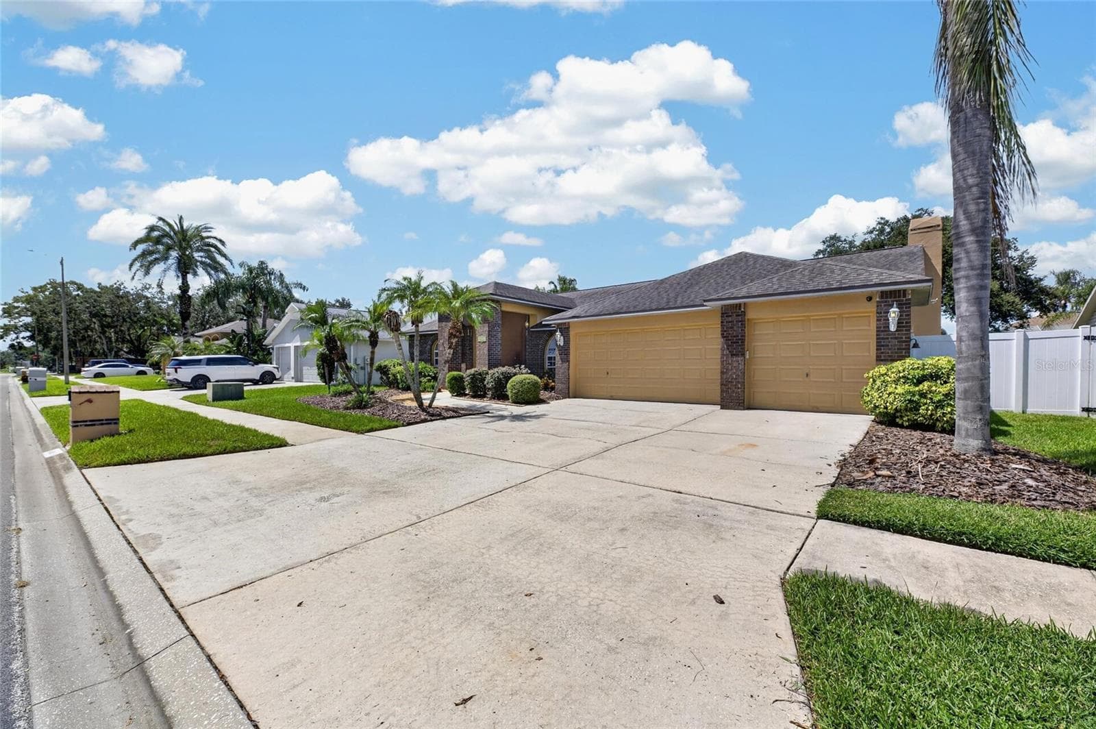 Single Family Residence at 4404 KENDAL CT, VALRICO, photo 69 of 91
