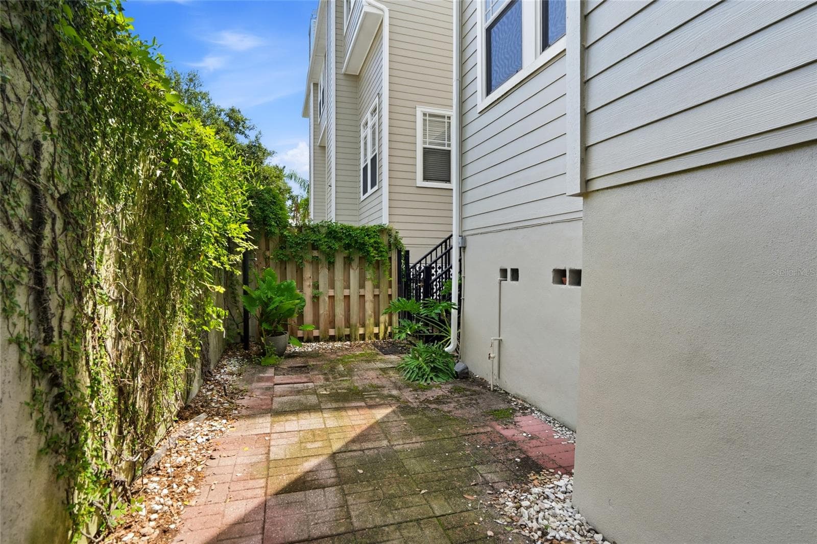 Townhouse at 3315 W DE LEON ST #18, TAMPA, photo 32 of 49