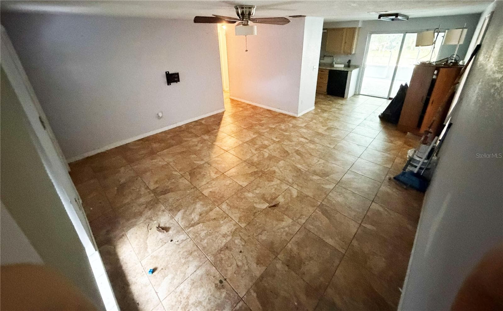 Livingroom and dining - 3501 ACORN ST, TAMPA