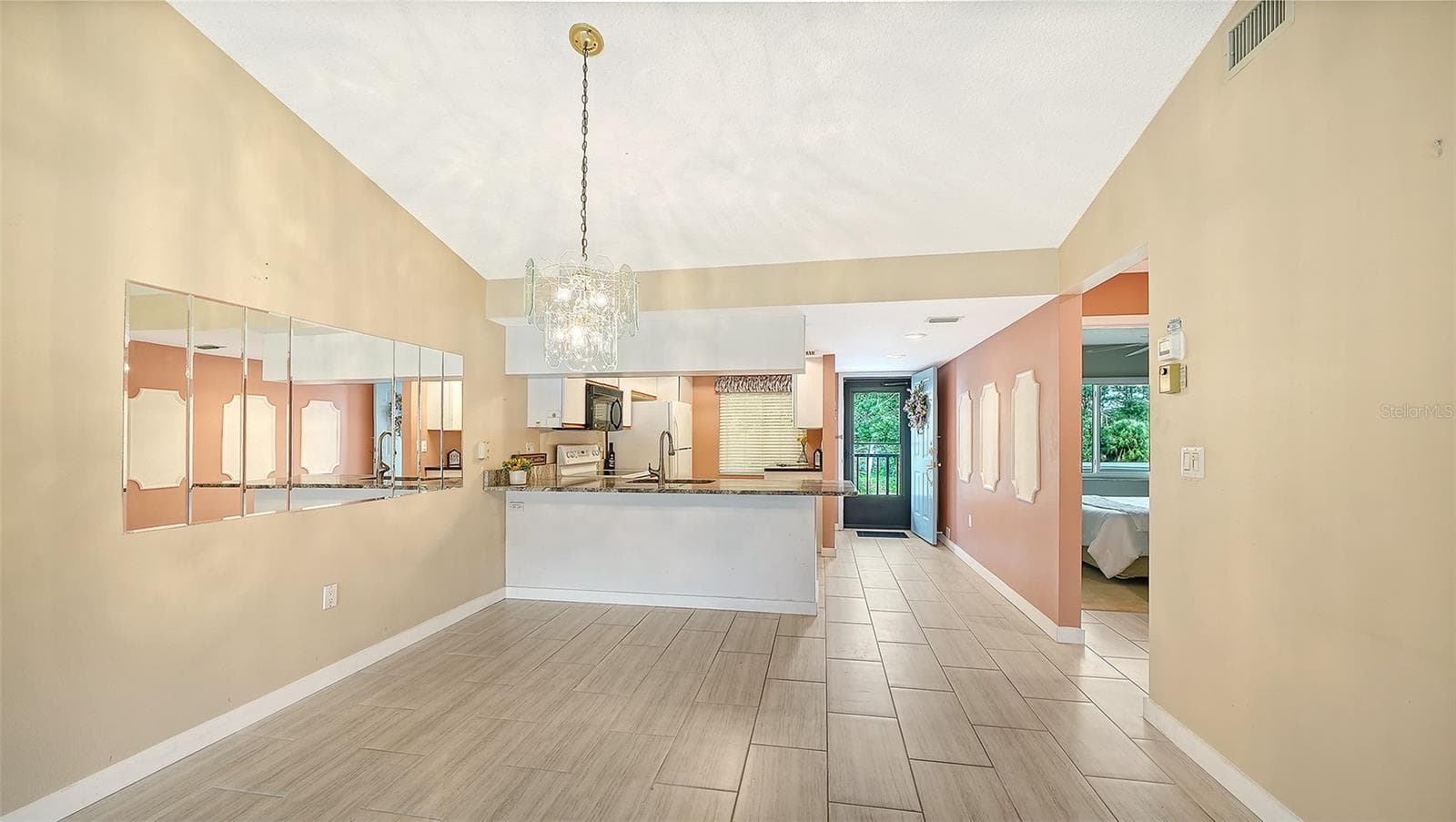 Spacious Dining area! - 7652 EAGLE CREEK DR #7598, SARASOTA