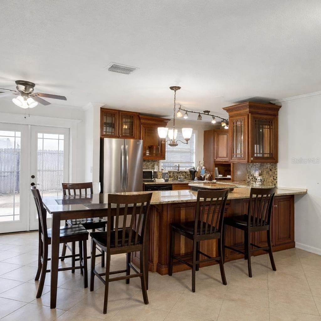 Single Family Residence at 1021 FAIRBURN AVE, CLEARWATER, photo 20 of 25