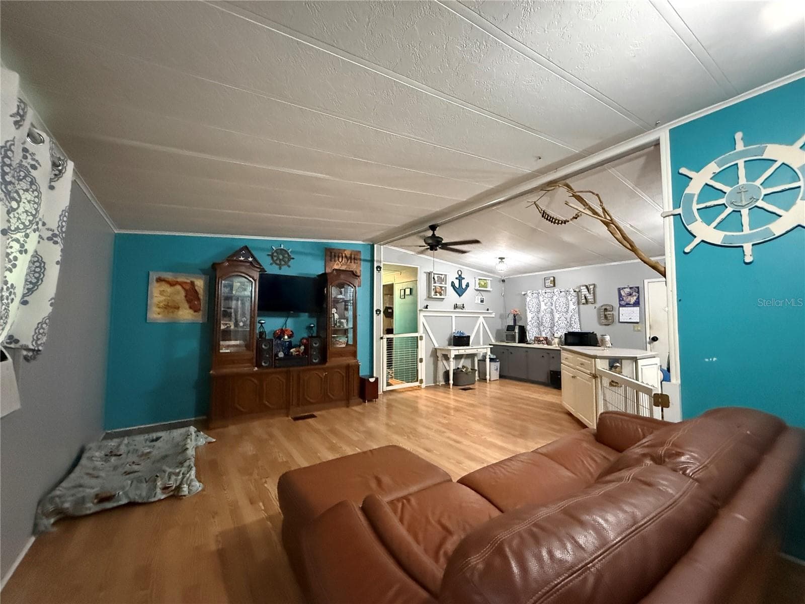 LIVING ROOM - 11110 SE 66TH TER, BELLEVIEW
