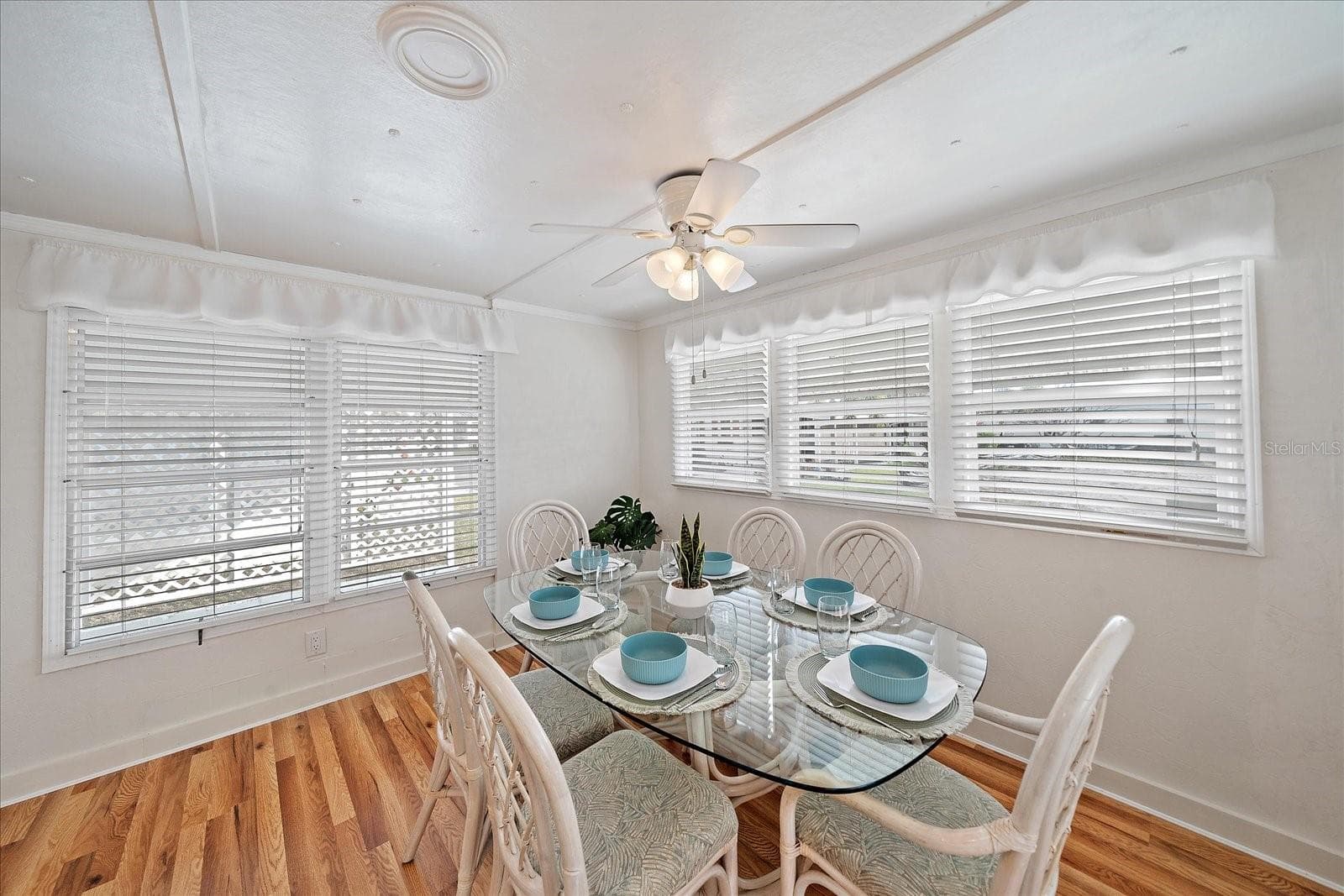 Mobile Home at 43 EDESSA DR, PALMETTO, photo 7 of 26