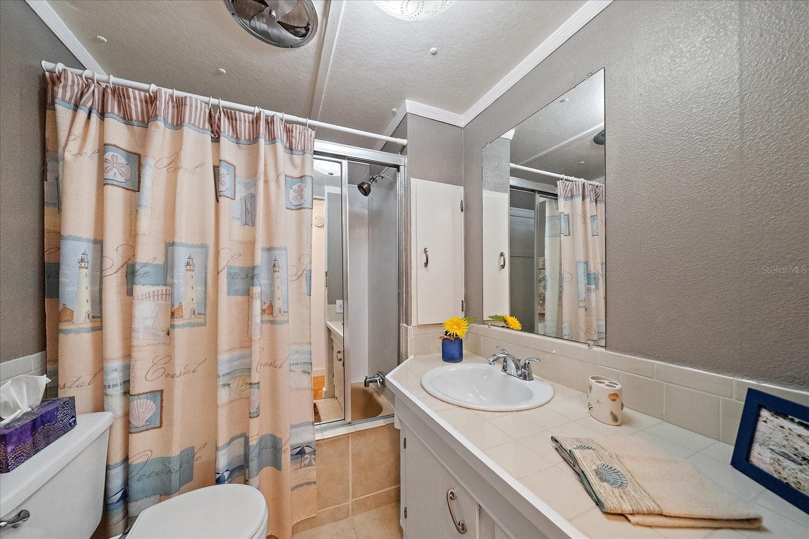 Mobile Home at 43 EDESSA DR, PALMETTO, photo 15 of 26