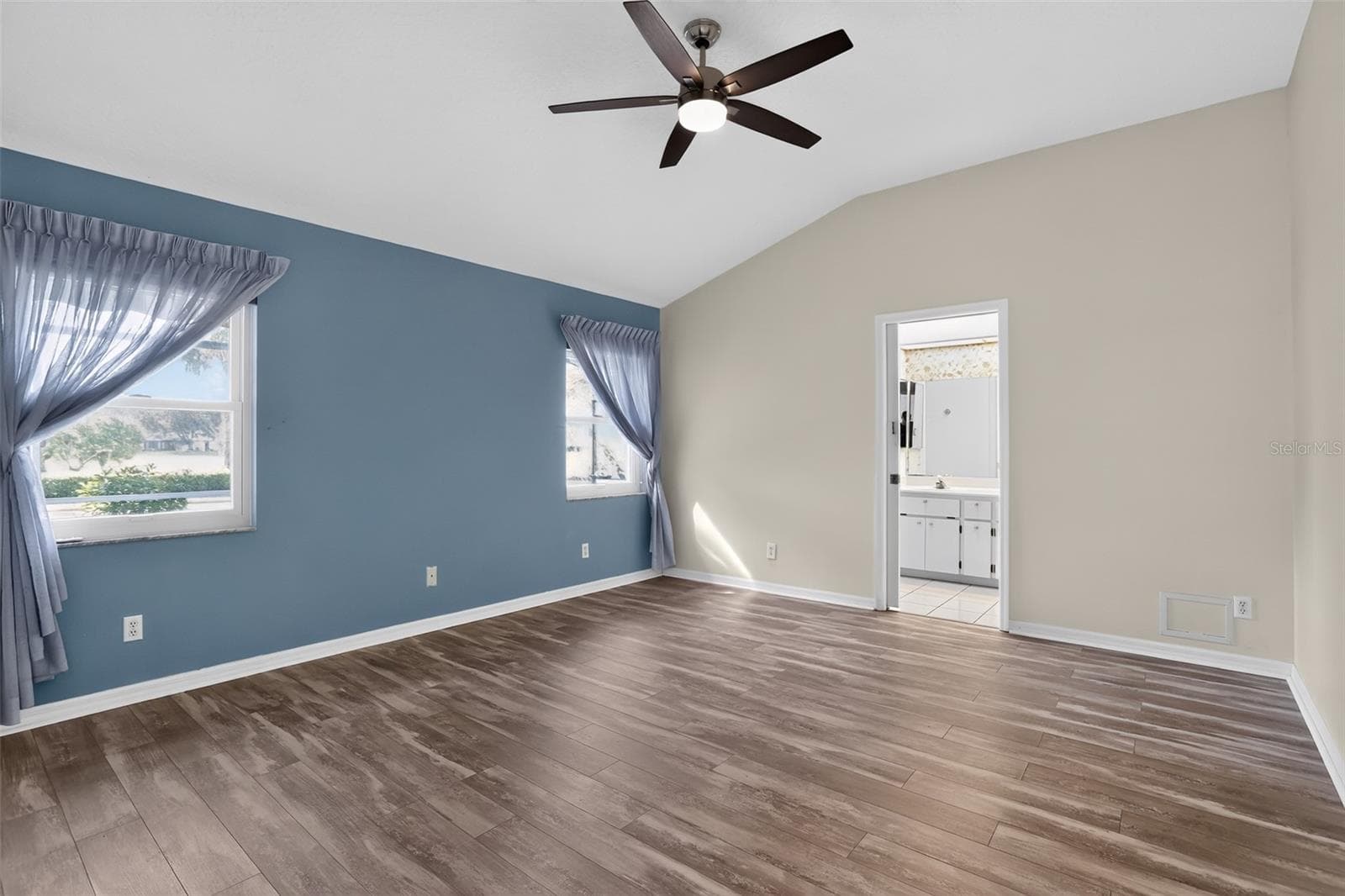 Single Family Residence at 5500 LAVER ST, LEESBURG, photo 13 of 30