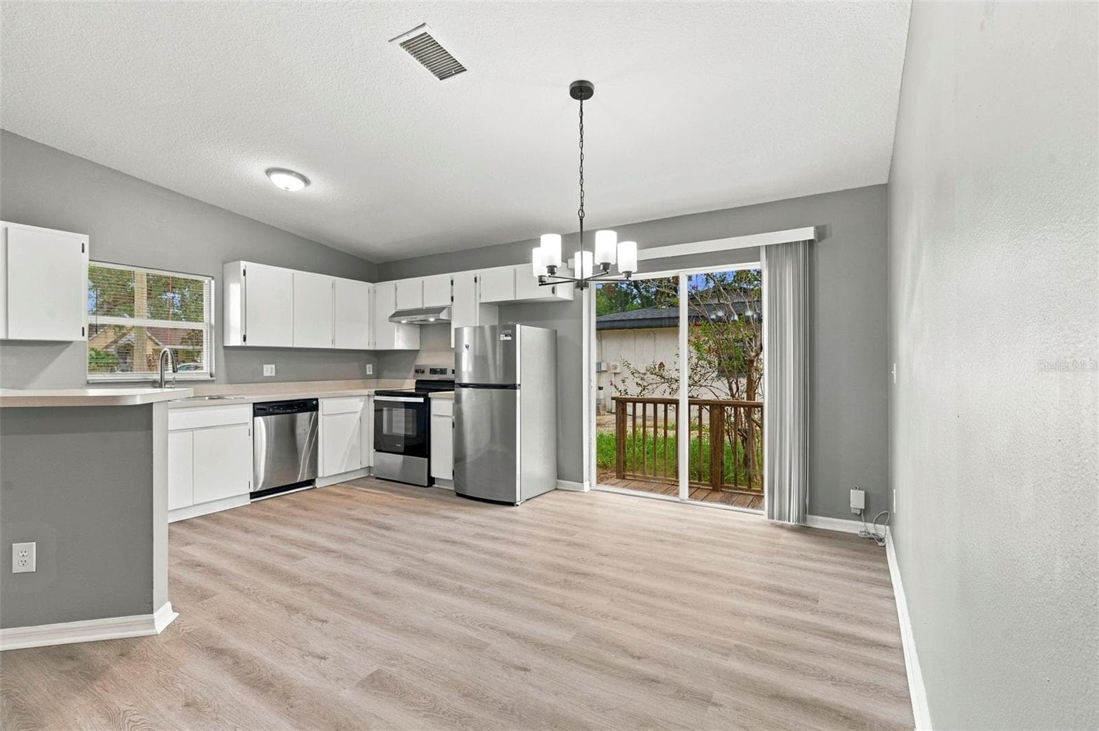 Single Family Residence at 6417 28TH ST N, ST PETERSBURG, photo 10 of 35