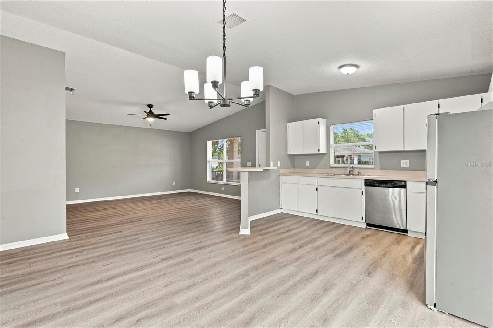 Single Family Residence at 6417 28TH ST N, ST PETERSBURG, photo 11 of 35