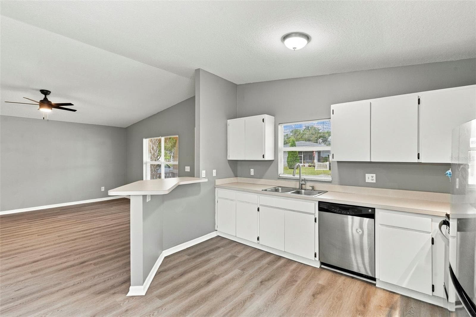 Single Family Residence at 6417 28TH ST N, ST PETERSBURG, photo 12 of 35