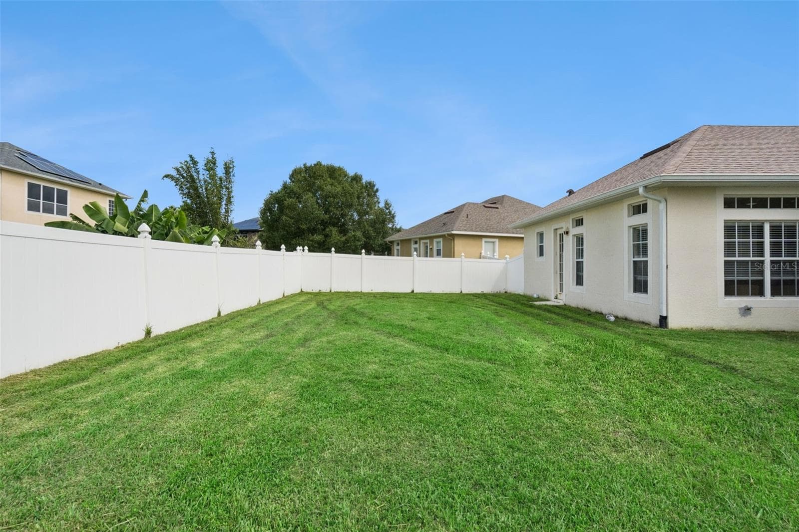 LARGE FENCED YARD - 16460 TUDOR GROVE DR, ORLANDO