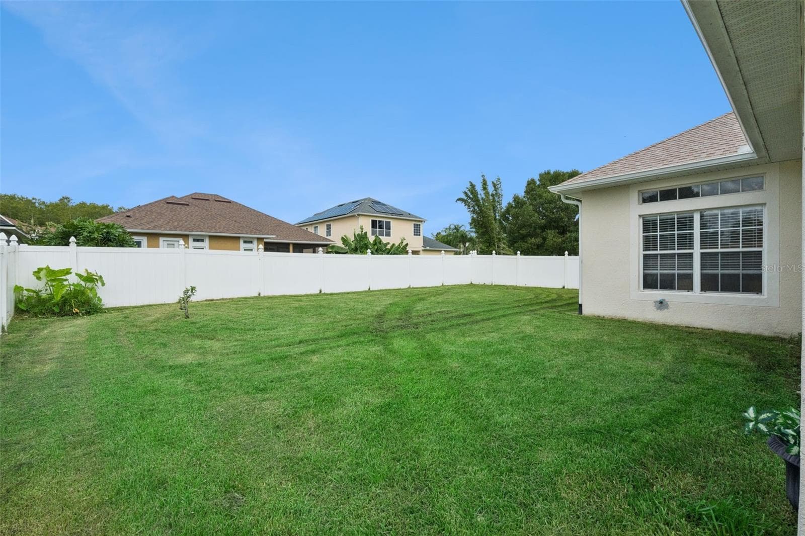 LARGE FENCED YARD - 16460 TUDOR GROVE DR, ORLANDO