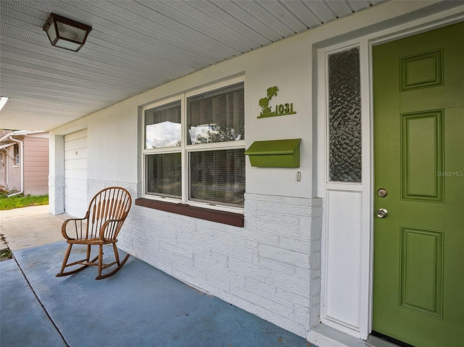 Single Family Residence at 1031 CLASSIC DR, HOLIDAY, photo 5 of 37